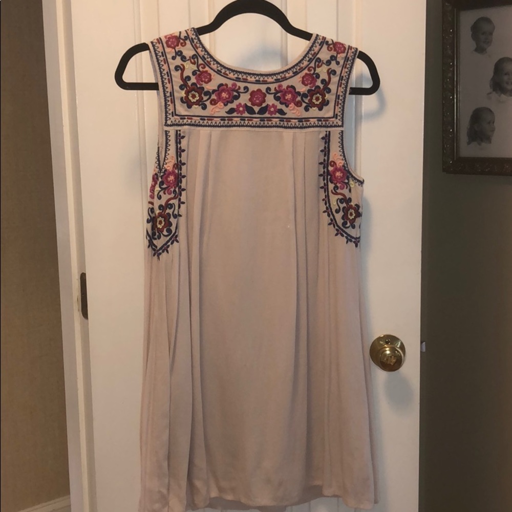 Pretty flowered dress from Bevello.